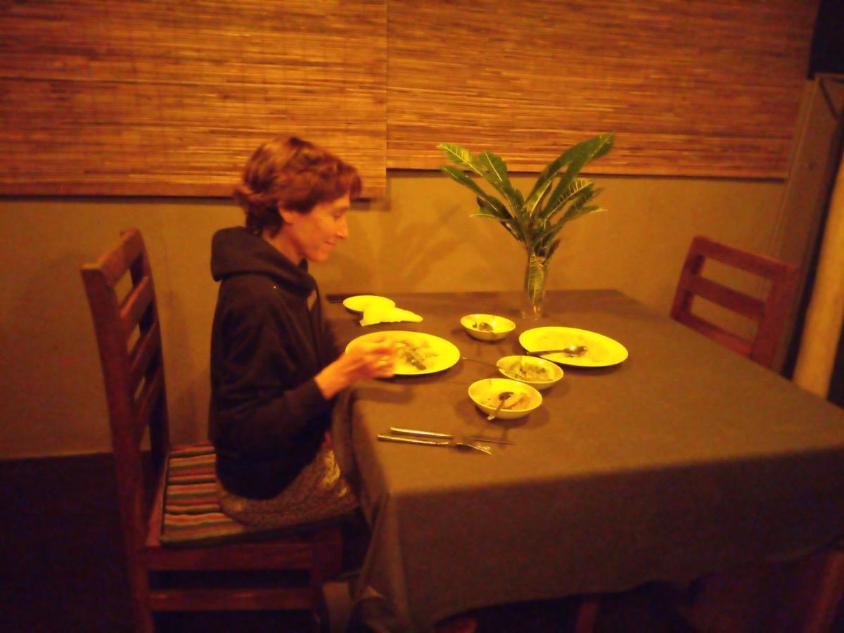 Sansala Guesthouse & Restaurant タンガラ エクステリア 写真