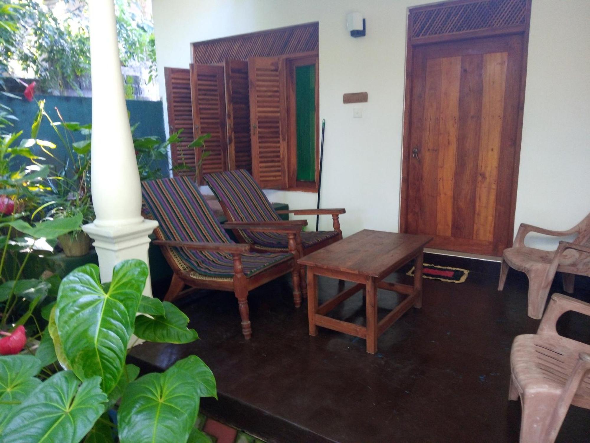 Sansala Guesthouse & Restaurant タンガラ 部屋 写真