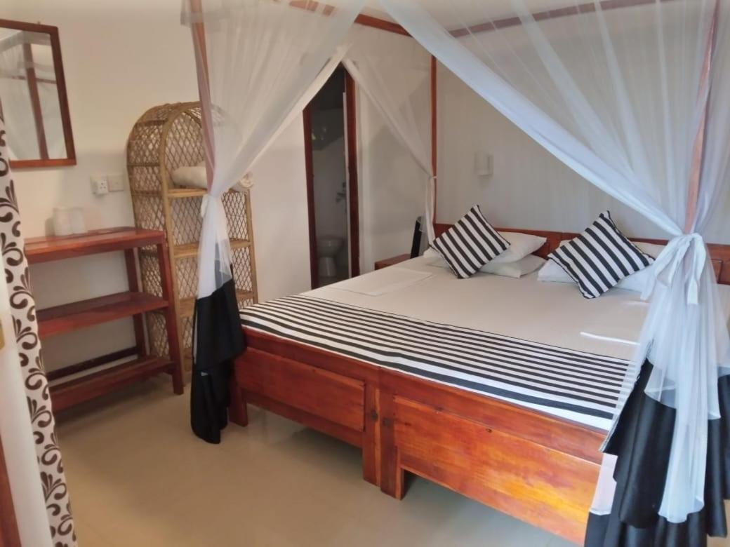 Sansala Guesthouse & Restaurant タンガラ 部屋 写真